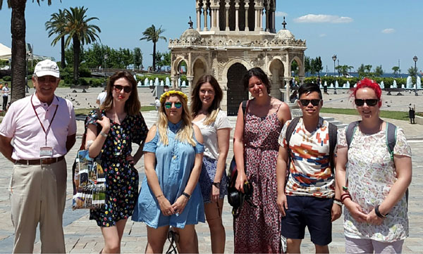 İngiliz gazeteciler İzmir'i tanıtacak