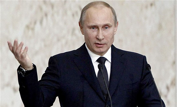 Putin, Türkiye'ye seyahat edecek Rus turistlere müjde verdi