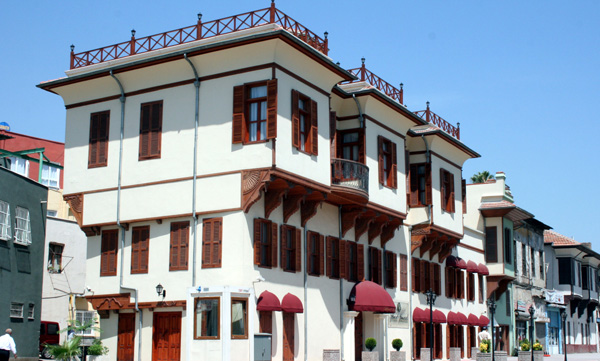 Yok oluyordu Adana'da turizmin gözdesi oldu