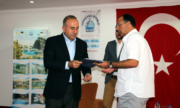 Turizm dosyası Mevlüt Çavuşoğlu'na verildi