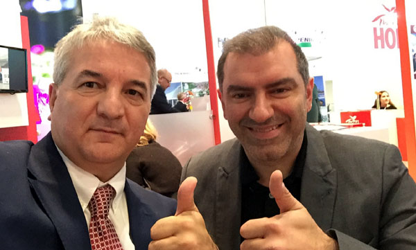 Atilla Taşbaşı, İngiliz müşterileri Paxcloud'a taşıyacak
