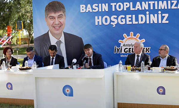 Turizmin başkenti Antalya artık dünya siyasetinin de başkenti