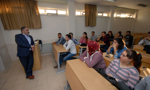 Geleceğin Turizmcilerine 'Seyahat Acenteciliği'' Dersi