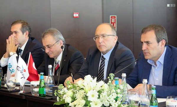 Turizm Bakanı Ünal, Sektör Temsilcileri ile Buluştu