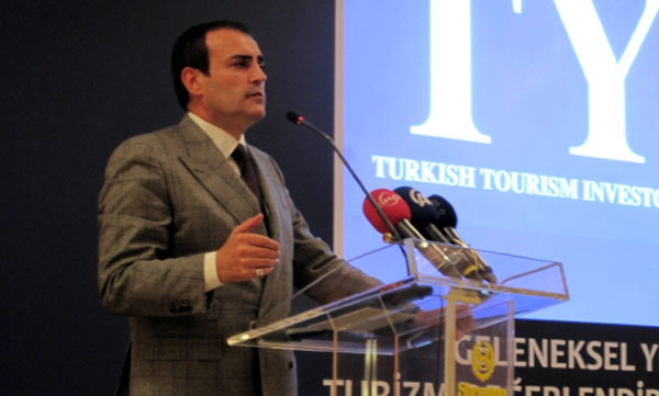 Ünal, 'Konaklama ülkesi olmaktan çıkıp turizm ülkesi olmalıyız'