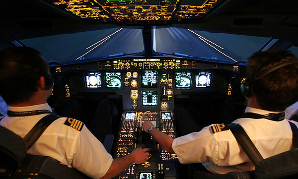 Rusya'da çalışan pilot ve hostesler ne kadar maaş alıyor?