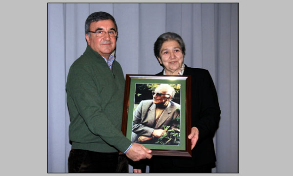 Divan Adana Oteli'nden Yazar Yaşar Kemal'e vefa