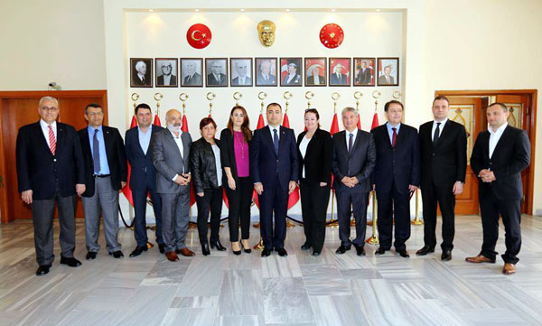 İşler, ''Türk turizmi rüştünü ispatladı''