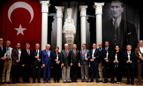 8.İzmir Turizm Ödülleri Sahiplerini Buldu