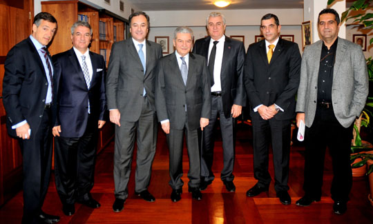 Yunan turizmciler Selanikİzmir seferi istiyor