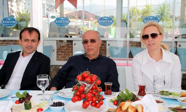 Skal üyeleri Rıhtım'da buluştu