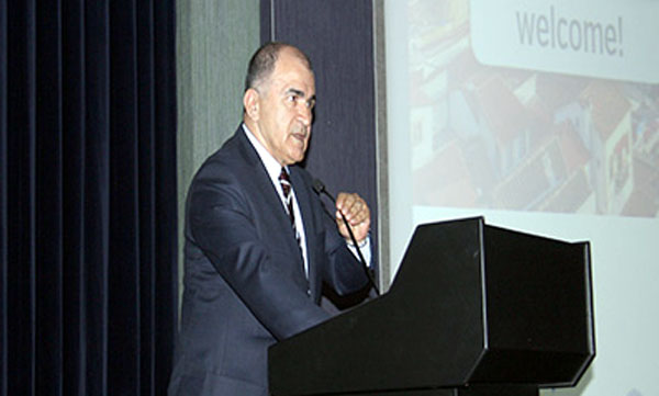 Osman Ayık, ''Hiçbir şey bizim işimizi engellememeli''