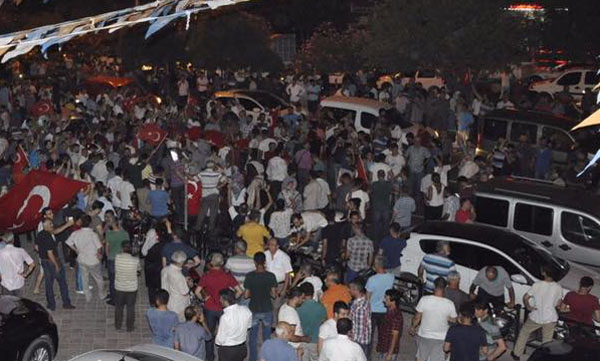 Demokrasiye karşı darbe girişimi