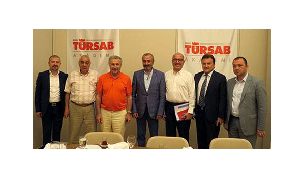 Ulusoy: ''2017 Türkiye için altın yıl olacak''