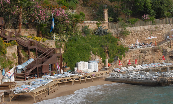 Antalya'nın 2016 turist kaybı 3,6 milyon