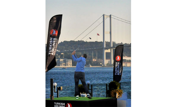 Boğaziçi'nde Golf Vuruşu