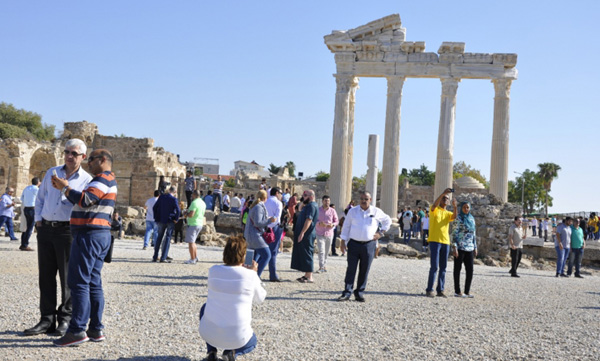 Manavgat yılda yaklaşık 4 milyon turist ağırlıyor