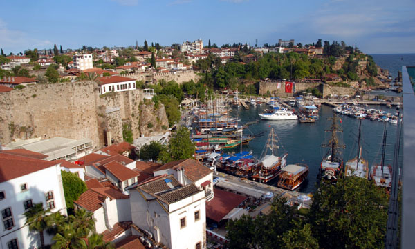 Dünya turizmi Antalya'da masaya yatırılacak