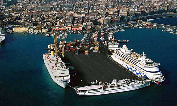 Global, İtalya'da durmak bilmiyor