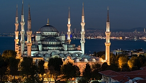 Yerli turist İstanbul'a akın ediyor