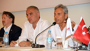 Bağlıkaya, 'Sektörden gelen bakanımızla turizmde daha da hızlanacağız'