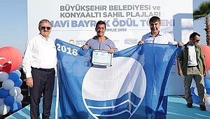 Konyaaltı Sahili Mavi Bayrakla taçlandı