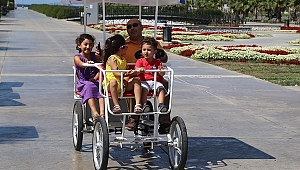 İstanbul'da ''aile bisikleti''ne büyük ilgi