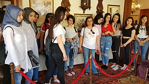 Müze ve türbelerde bayram bereketi