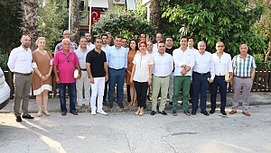 Tanıtım elçilerine plaket verildi