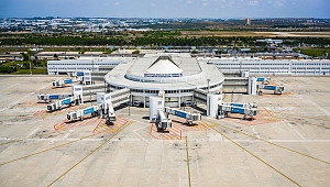 Charter uçuşların eylül şampiyonu yine Antalya Havalimanı