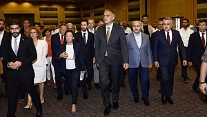 Kültür ve Turizm Bakanı Ersoy'dan KOMER'e ziyaret