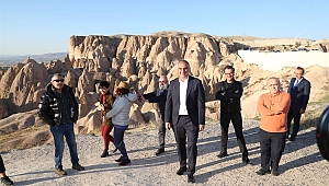 Turizm Bakanı Ersoy, Kapadokya'yı gezdi