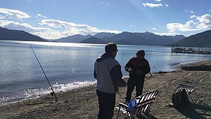 Turistlerin yerini amatör balıkçılar aldı