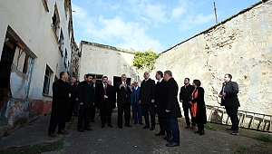 Bakan Ersoy, tarihi Sinop cezaevini gezdi