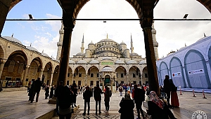 İstanbul'a gelen turist sayısı yüzde 47,7 azaldı