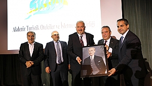 Başkan Böcek, 'Turizmcilerimizin emrinde olacağız'