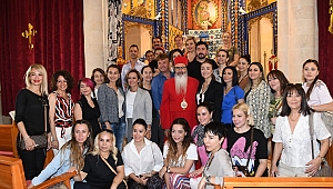 Turizm Bakanı Ersoy'un eşi Adıyaman'ı tanıttı