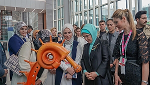 Havalimanı inşaatında çıkan atıklar sanat eseri oldu
