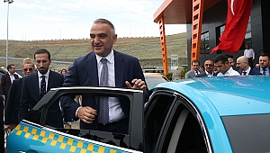 Havalimanı taksicilerine ''turizm elçiliği'' eğitimi verilecek