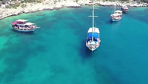 Turizmci de tatilci de bayram ediyor