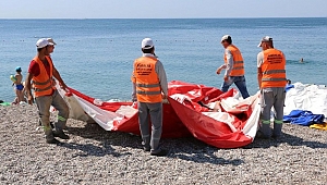 Konyaaltı Sahili'nde işgallere geçit yok