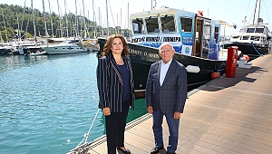 Yat ve turistik teknelerin atıklarını topladılar
