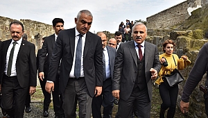 Ayasofya Camii ziyarete kapatılıyor