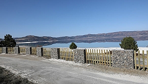 Salda Gölü ahşap kafes tel ile çevrilerek koruma altına alındı