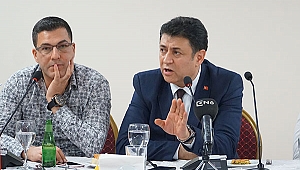 Yumruğunu masaya vuran başkana ve yönetime ihtiyacımız var