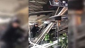 İstanbul'da kafenin çatısı çöktü