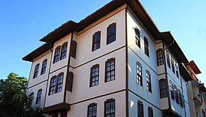 Turistlerin konaklama sorunu için otel kiraladı