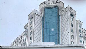 Bir otel verdi, 2 otel daha hizmetlerine ara veriyor