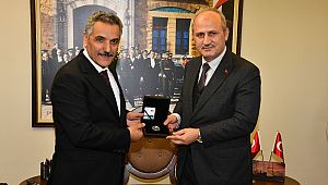 Turhan, ''Havayolu ulaşımında 14 ülke ile bağlantımızı kestik''