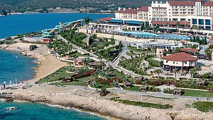 100 sağlık personelini aileleri ile otelinde ağırlayacak